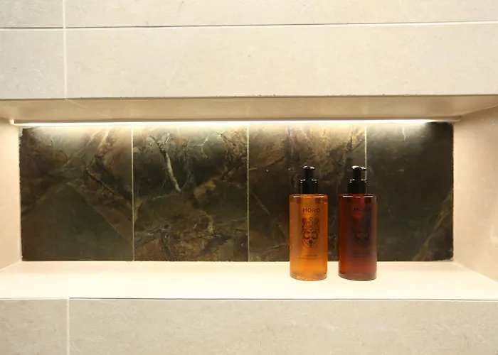 Il Moro Luxury Couette-café